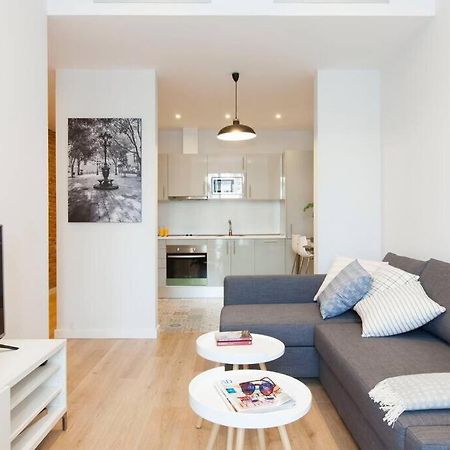Beautiful 4Bd 4Ba Apartment In Eixample District Barcelona Exterior photo
