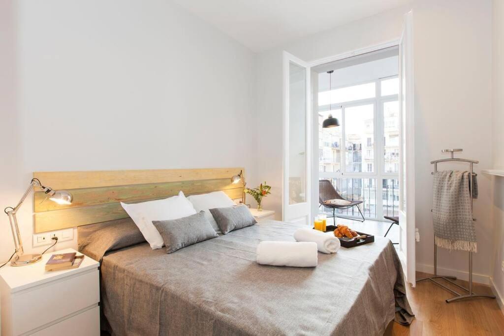 Beautiful 4Bd 4Ba Apartment In Eixample District Barcelona Exterior photo