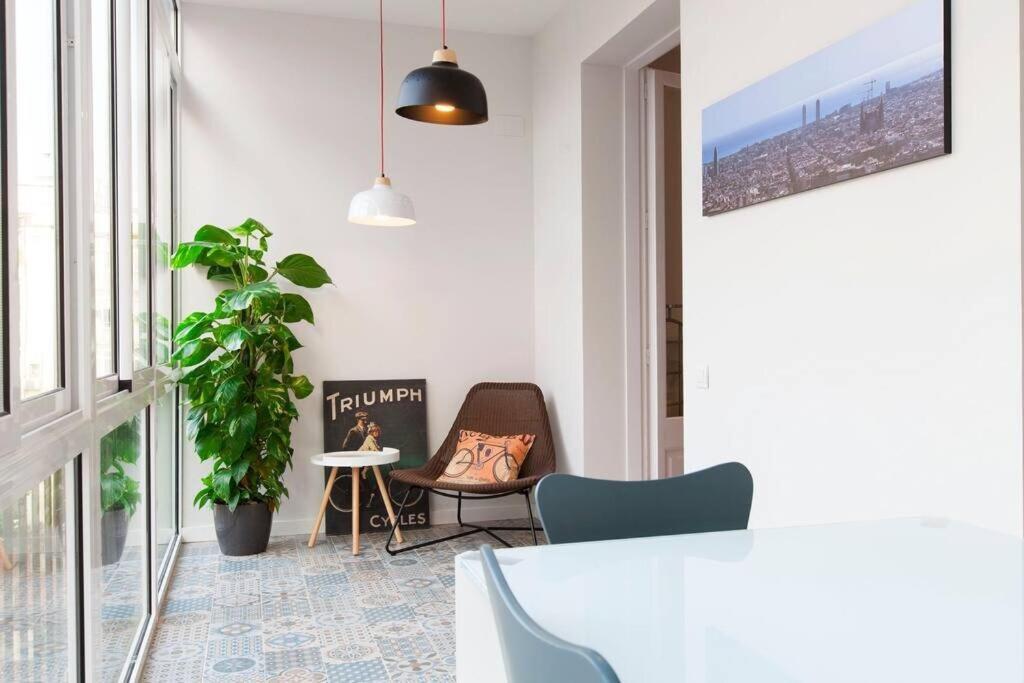 Beautiful 4Bd 4Ba Apartment In Eixample District Barcelona Exterior photo