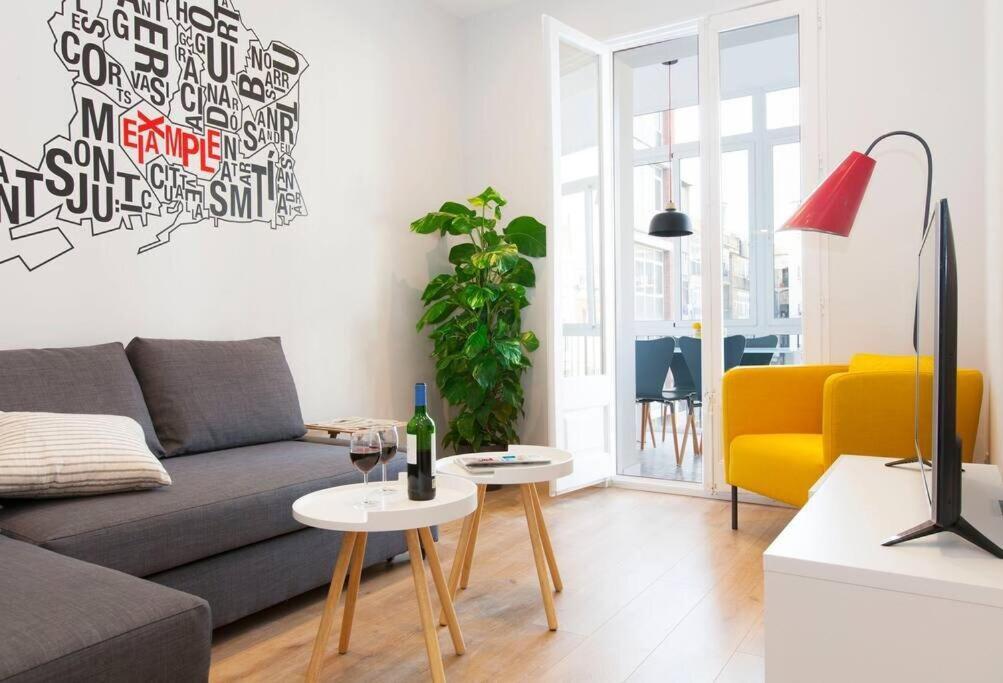 Beautiful 4Bd 4Ba Apartment In Eixample District Barcelona Exterior photo