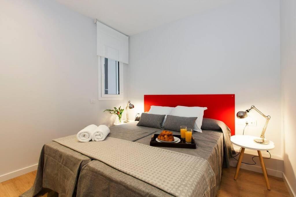 Beautiful 4Bd 4Ba Apartment In Eixample District Barcelona Exterior photo