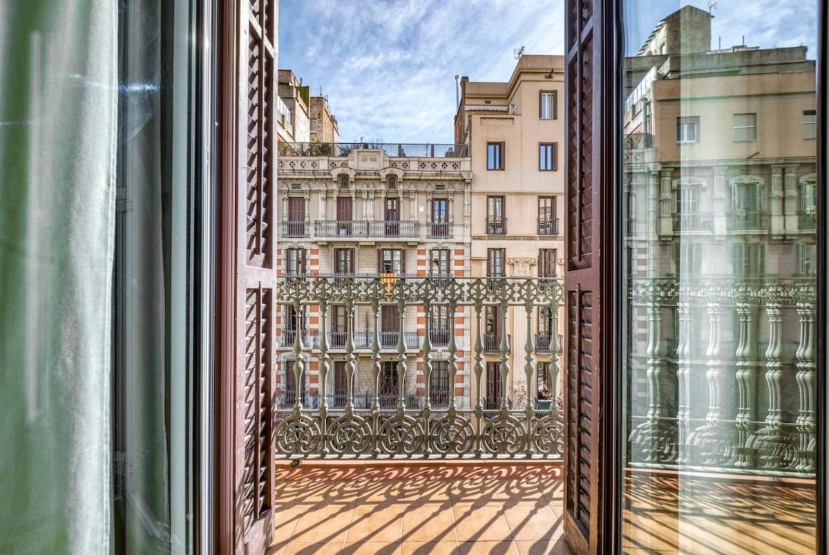 Beautiful 4Bd 4Ba Apartment In Eixample District Barcelona Exterior photo